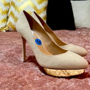 JLo brand heels! Super cute and eye catching! Never worn!